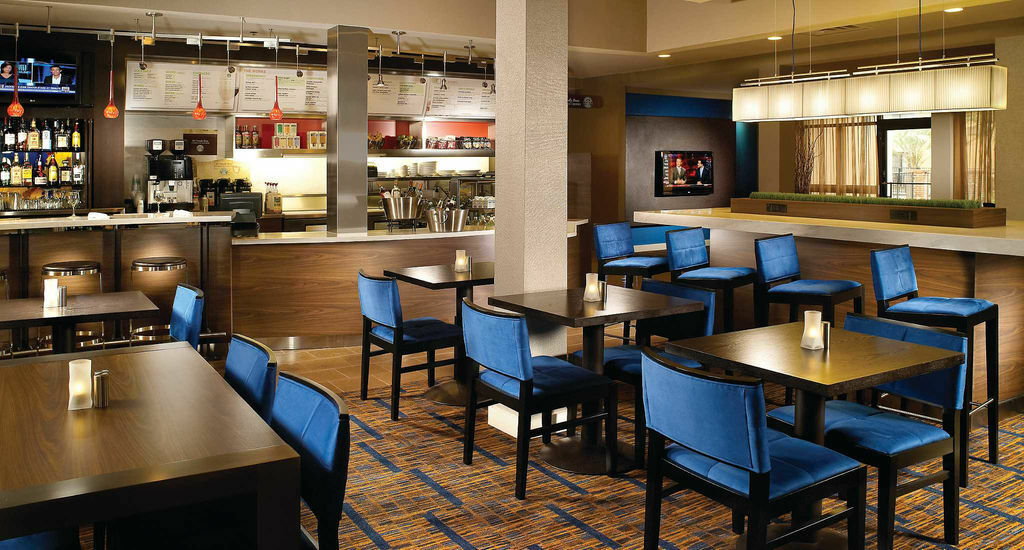 Courtyard By Marriott Macon Hotel Exterior photo